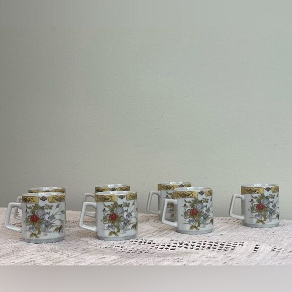 Set of 7 vintage Japanese tea cups || TANAKA demitasse teacups || Espresso cups - Picture 4 of 12